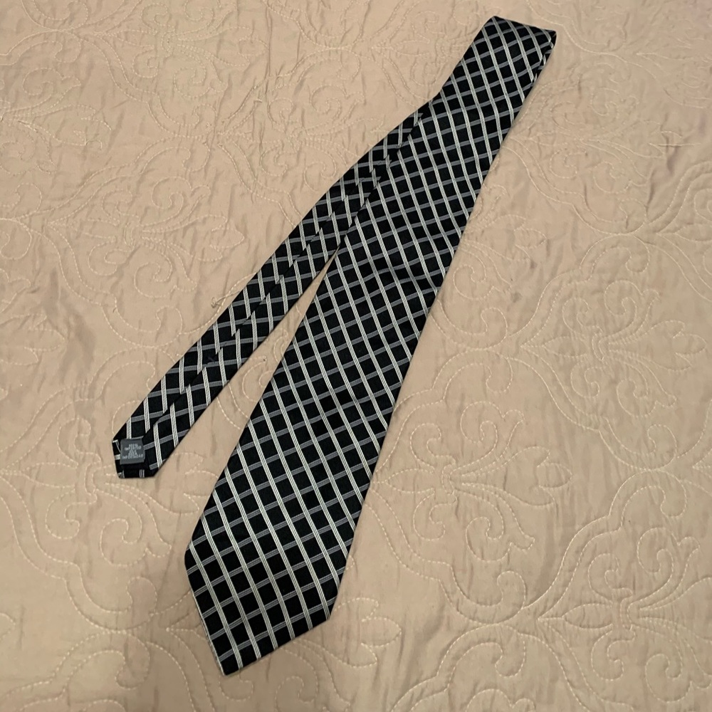 Stafford Executive Men’s Black silver Tie - Picture 3 of 6